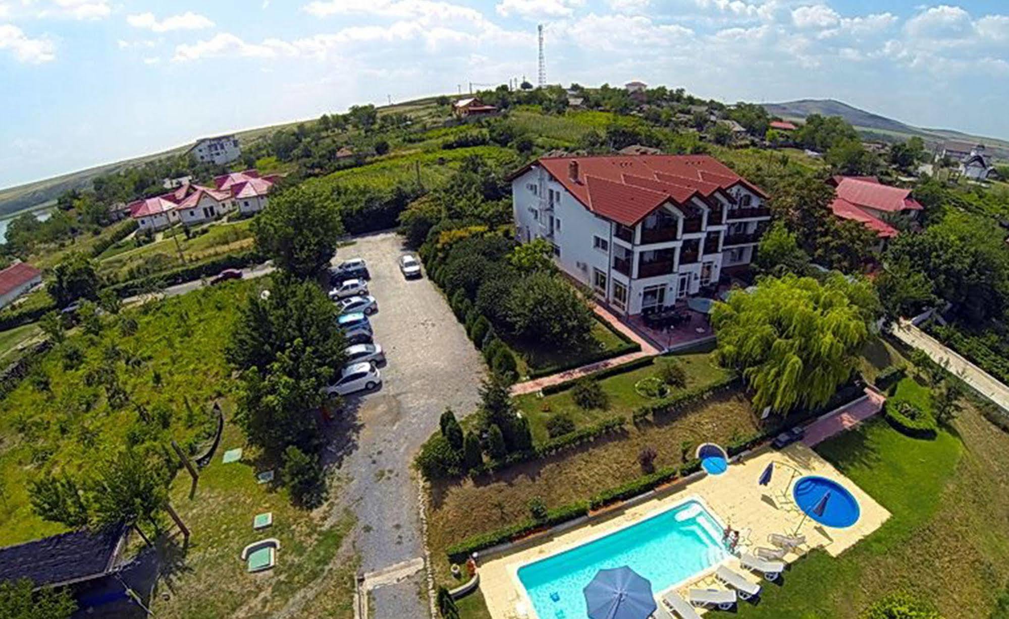 Hotel Wels Baltenii de Sus Екстер'єр фото